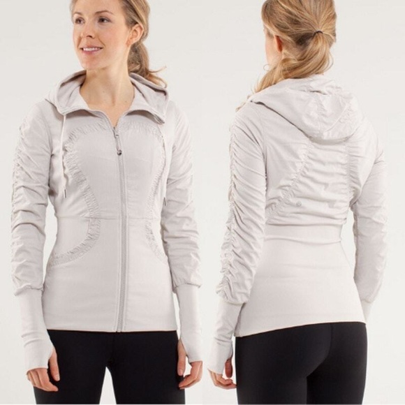 Lululemon Dance Studio Jacket in Dune, size 6 - Picture 9 of 14